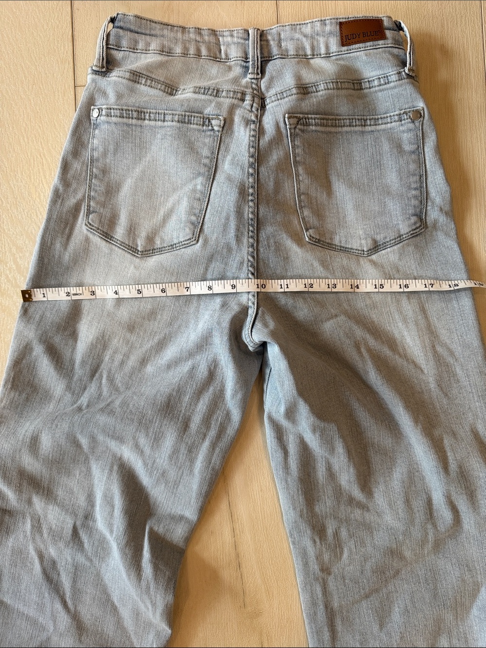 Judy Blue Light Wash Straight-Leg High-Rise Jeans - Picture 6 of 8